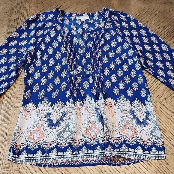 Boho bell sleeve top size small Dr2 - Picture 2 of 9
